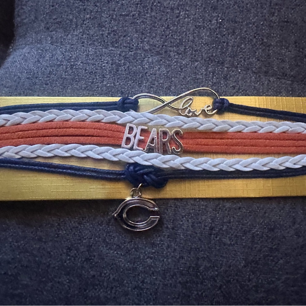 NEW Chicago Bears bracelet.